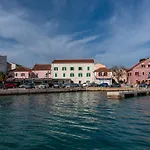 Sangulin Palace M 4* Biograd Na Moru