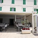 Sangulin Palace M 4*