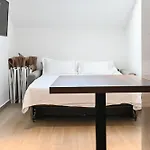 Gasthuis Sangulin Palace M 4*