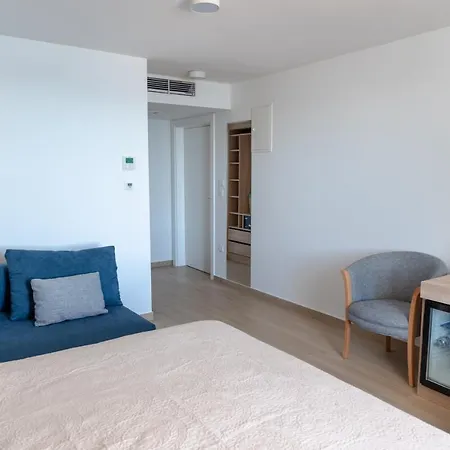 Sangulin Palace M 4* Biograd Na Moru