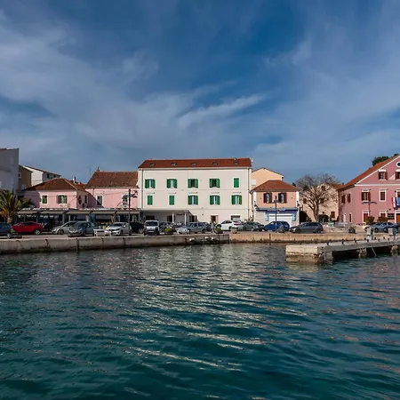 Sangulin Palace M 4* Biograd Na Moru