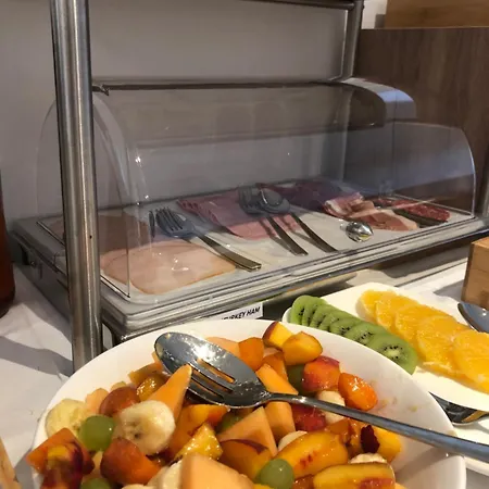 Sangulin Palace M Konukevi