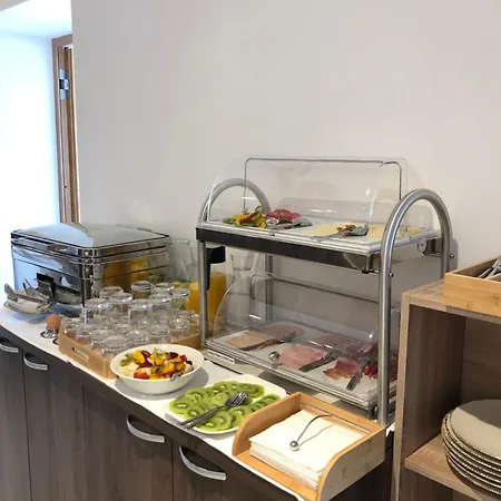 Sangulin Palace M Guest house