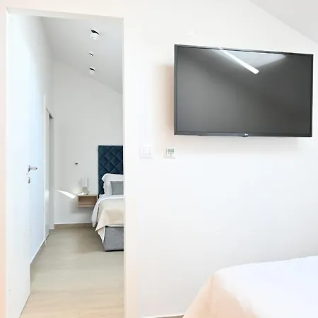 Sangulin Palace M Penzion Biograd Na Moru