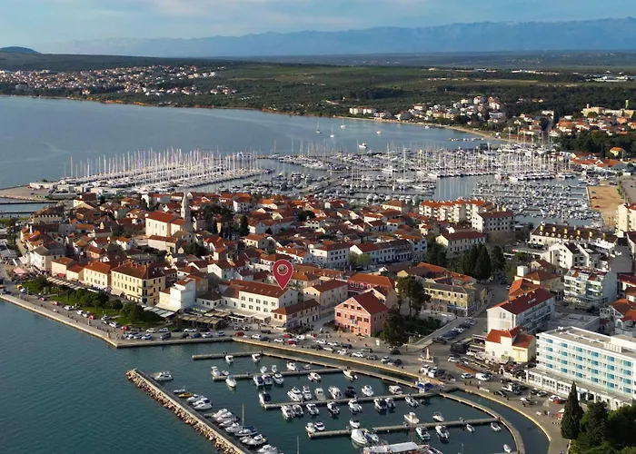 Sangulin Palace M Gostinjska kuća Biograd Na Moru