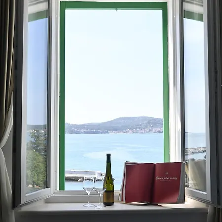 Sangulin Palace M 4*