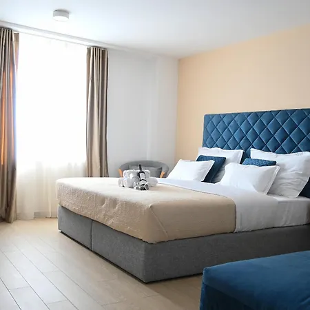 Sangulin Palace M Guest house