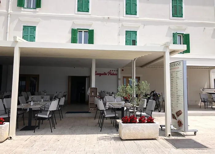 Sangulin Palace M 4*