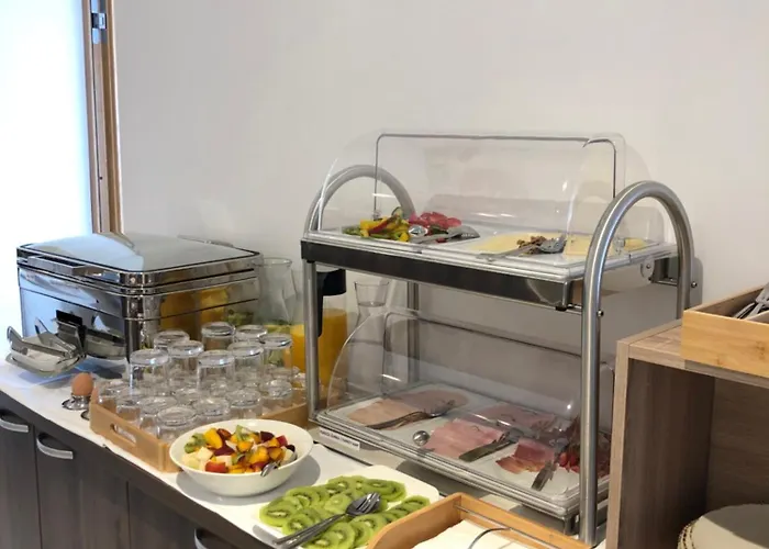 Sangulin Palace M Πανσιόν